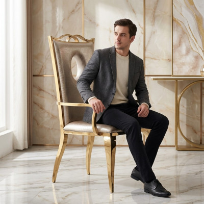 Beige Iesszëmmer Still, Modernen Einsëtzer aus Kënschtleeder, Edelstol Miwwelen.