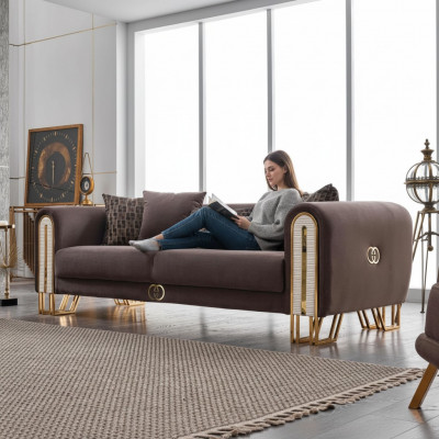 Luxus Couch Gold Metall Sofa Dréisëtzer Couchen Polster Miwwelen 240cm