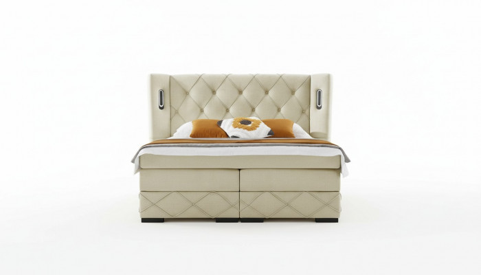 Beige Chesterfield Polsterbett Schlofkummer Nuetsdëscher Luxus Miwwelen
