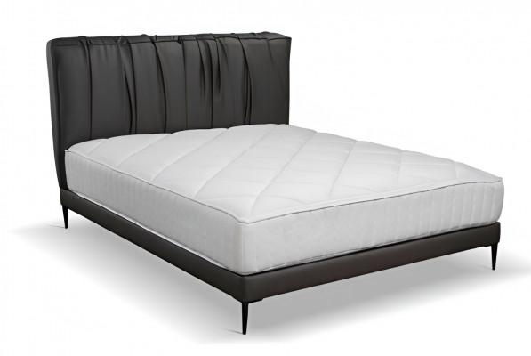 Grousbett mat Këssen, Bettkästen Design, elegante Stoffbett.