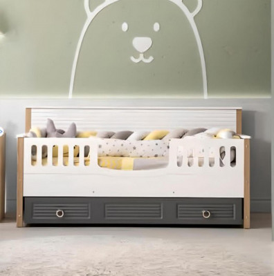 Luxuriéis Kanner Miwwel Garnitur Kannerzëmmer Kannerbett Gro Holz Set 4tlg