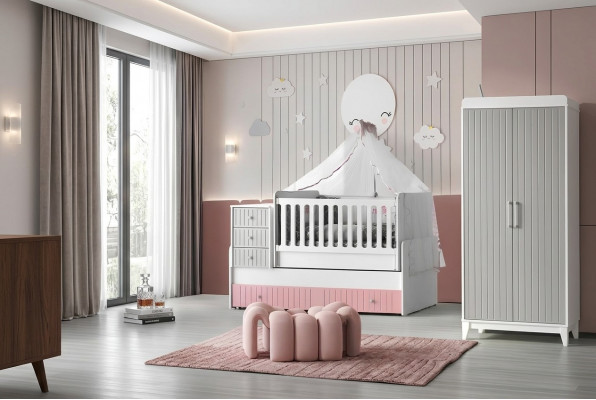 Stilvollt Kannergbett fir Puppelchen Méifaarweg Perfekt Miwwel fir Äert Kannerzëmmer Entféierung