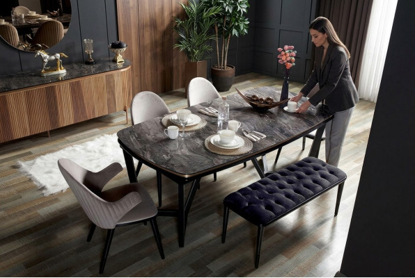 Luxuriéis Iesszëmmer Set besteet aus Iessdësch an 4x Stull Neiheet 5tlg.