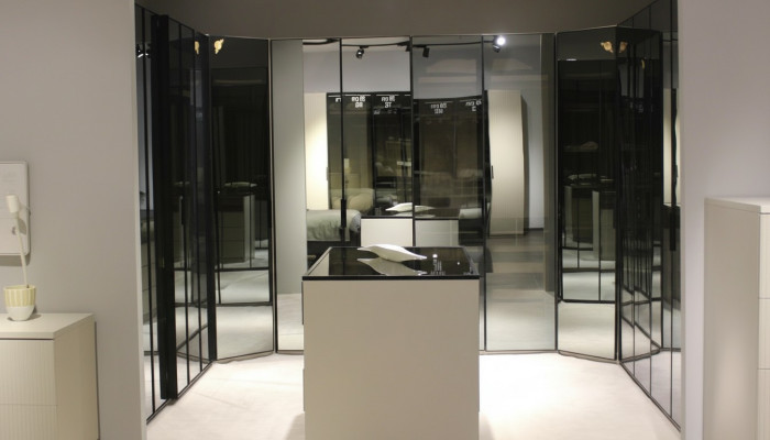 Exklusiven Glasschafschräin Schlofkummer Kleederschaf Designer Komodéiert.