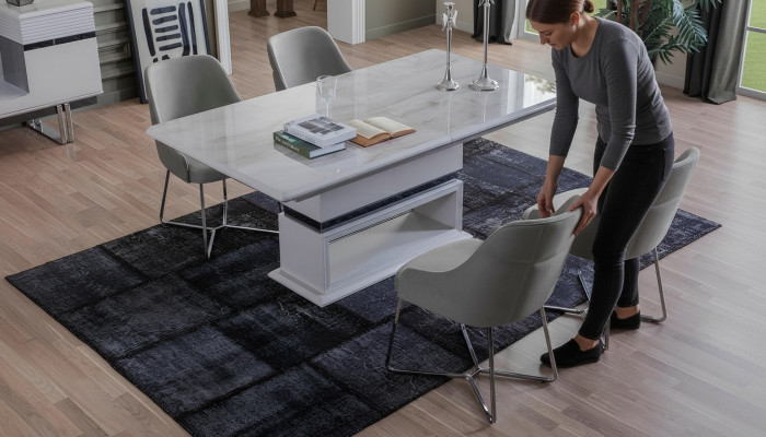 Moderne Iesszëmmer-Set Besteet aus 5-Del. Iessdësch an 4x Stull Neiheet