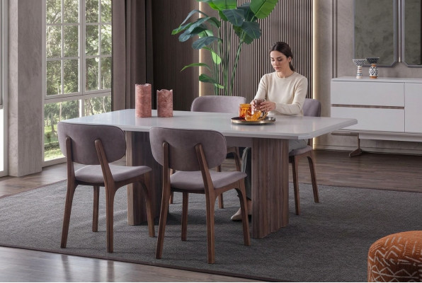 Designer Iesszëmmer Set besteet aus engem 5-Deeler Iessdësch an 4 modernen Still.