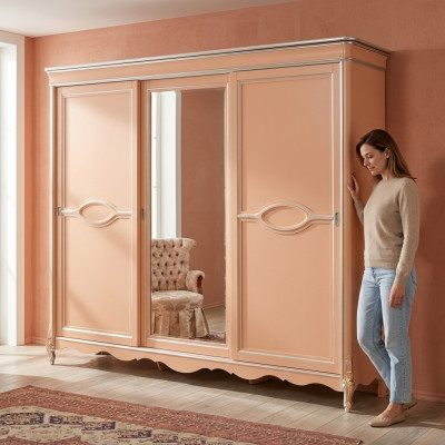 Beige Schlofzëmmer Kleederschaf 3-diereg Massivholzmëttelen Klassesch