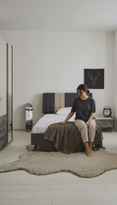 Luxuriéise stilvolle Gro Schlofzëmmer-Set Modern Bett Nuetsdësch nei