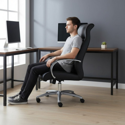 Computersstillen Schwaarz Chefsessel Sëtz Kënschtleeder Polster Büro Still Dréi