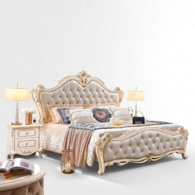 Set klassesch Miwwelen aus 3 Deeler besteet aus Luxusbett an 2x Nuetsdëscher.