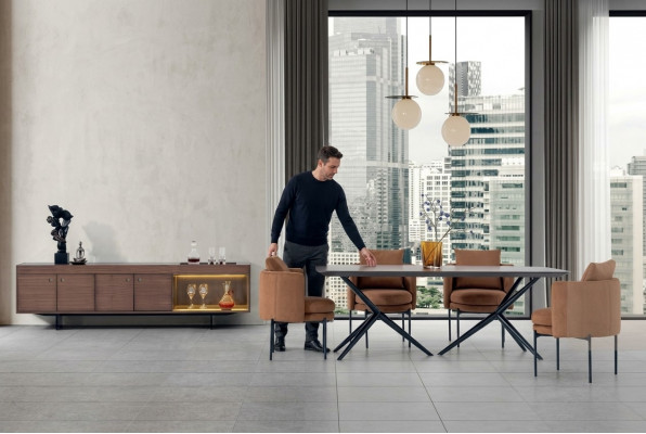 Iesszëmmer Modernen Set Dësch 4x Stull Kommode Luxus Designer Set