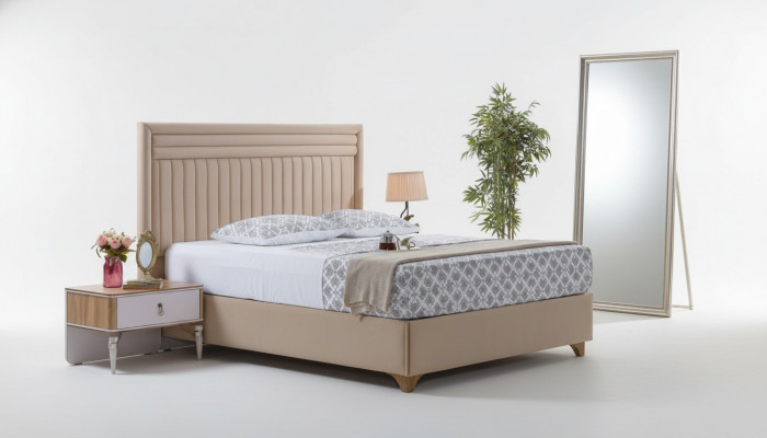 Modern Schlofzëmmer Set Bett + 2x Nuetsdëscher Design Miwwelen 3 Deeler. Nei EU