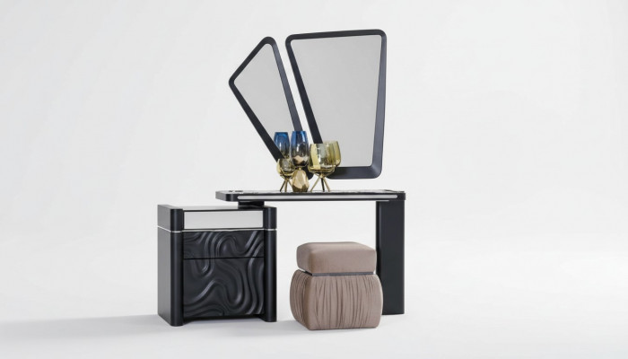 Schminktisch mat Spigel Stull Make-up Schlofkummer Design Miwwel Holz 2tlg.