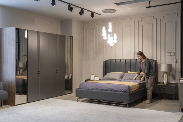 Schlofkummer Set Bett 2x Nuetsdësch Kleederschaf Schmincktësch mat Spigel 5tlg
