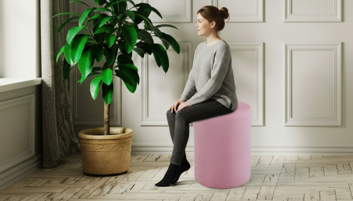 Rosa Sëtzocker luxuriéise Hocker moderne Stil neie Sëtz Wunnzëmmer