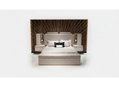 Schlafzimmer-Set Beige aus Holz mit Bett, Nachttischen und Bank