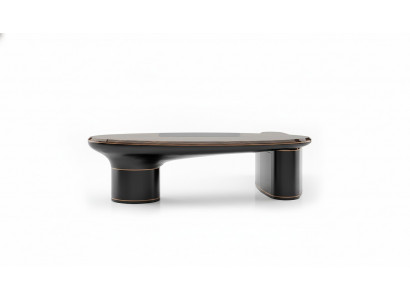 Brauner Holzschreibtisch modern elegant für Büro und Home Office