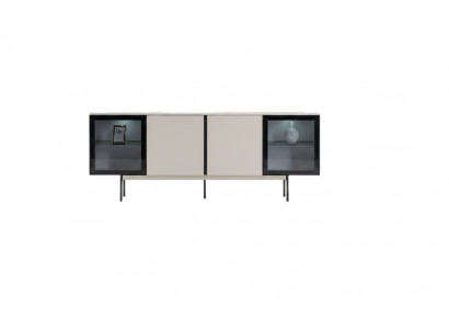 Ein Sideboard im modernen Stil passt in jedes Interieur.