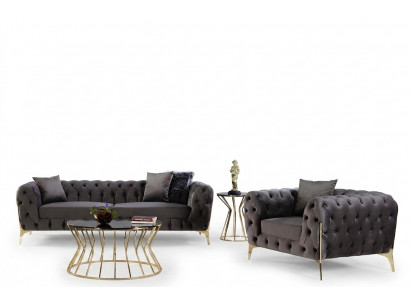 Schlichtes Set aus Sofa und Sessel – praktisch und elegant