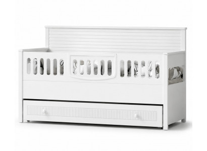 Weißes Kinderbett mit Schubladen und modernem Lamellen-Design