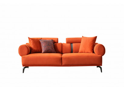 Modernes Sofa in Orange mit runden Armlehnen und Zierkissen