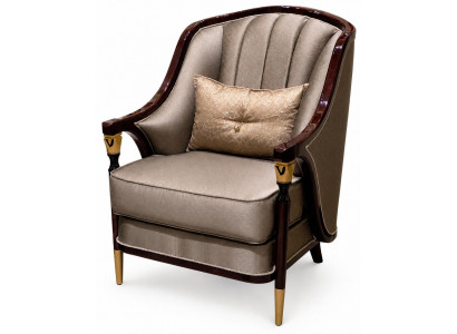 Eleganter Beiger Sessel Textil Holz Goldakzente Modern Wohnkomfort