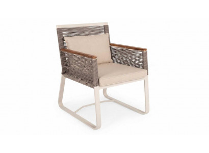 Sessel bequem weich geräumig schön moderner Terrasse